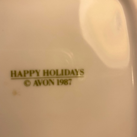 Avon - Picture 2 of 2